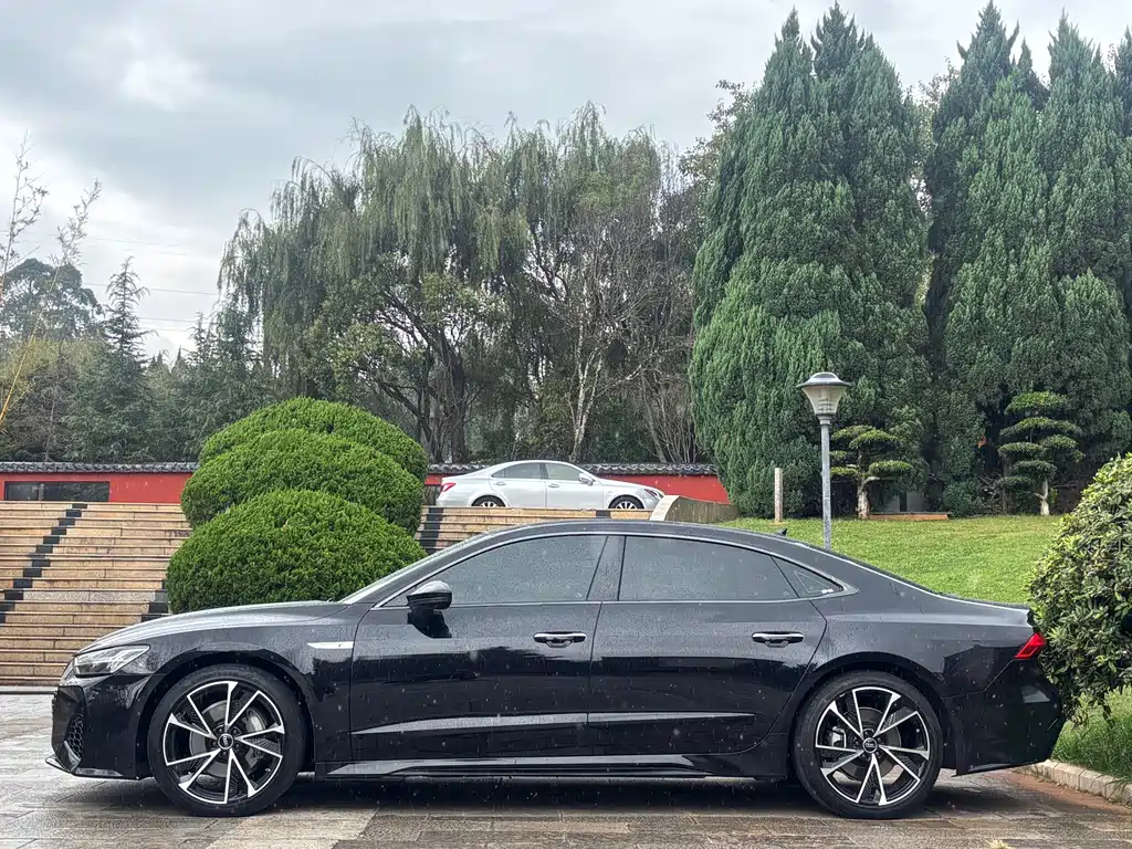Audi A7L — миниатюра 7