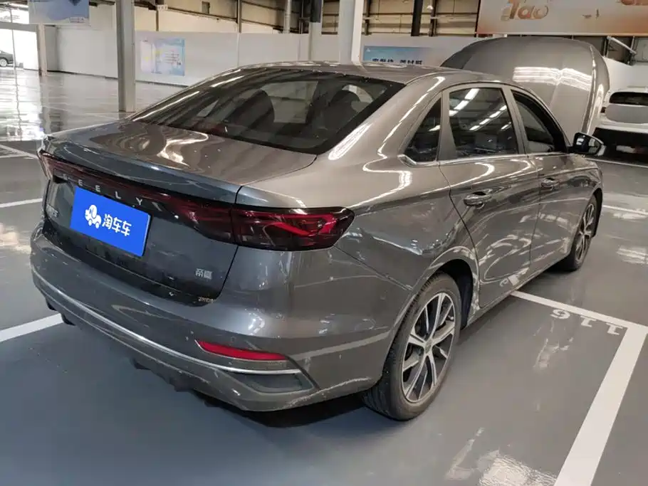 Geely Emgrand — миниатюра 3