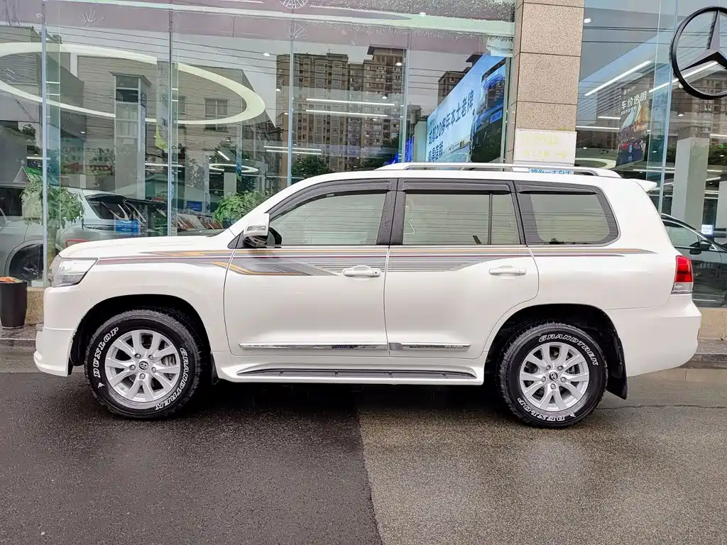 Toyota Land Cruiser — миниатюра 3