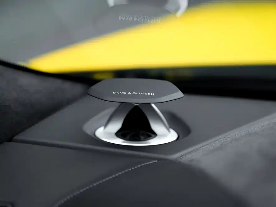 Lamborghini Urus — миниатюра 16