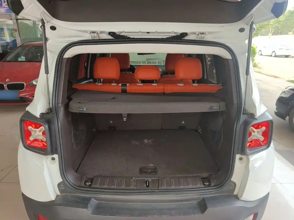 Jeep Renegade — миниатюра 19