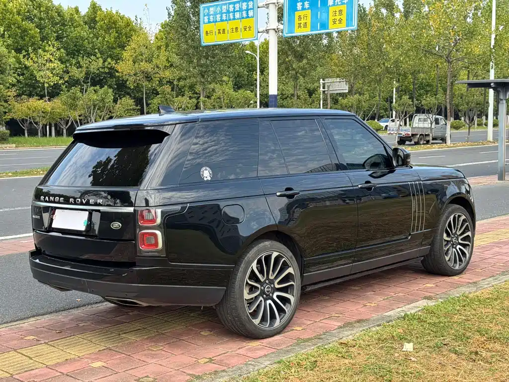 Land Rover Range Rover — миниатюра 9