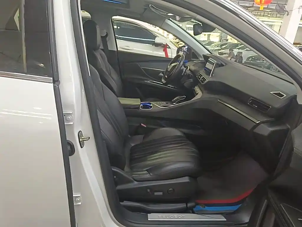 Peugeot 4008 — миниатюра 25
