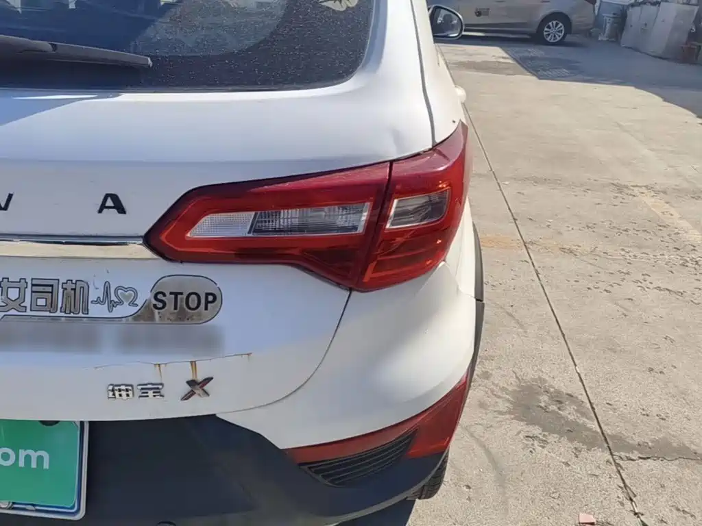 BAIC Senova X25 — миниатюра 8