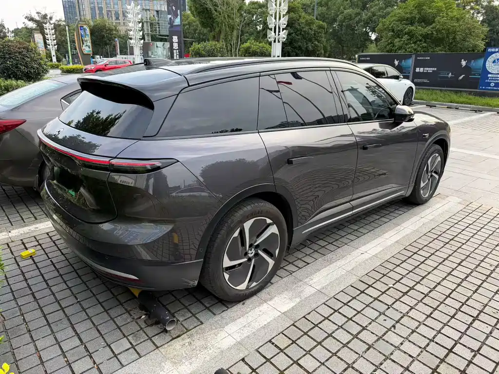 NIO ES6 — миниатюра 6