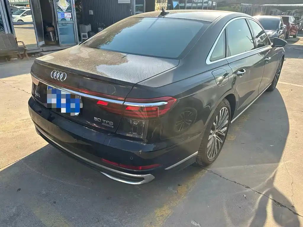 Audi A8 — миниатюра 4