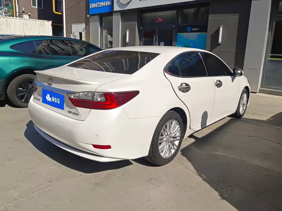 Lexus ES — миниатюра 3