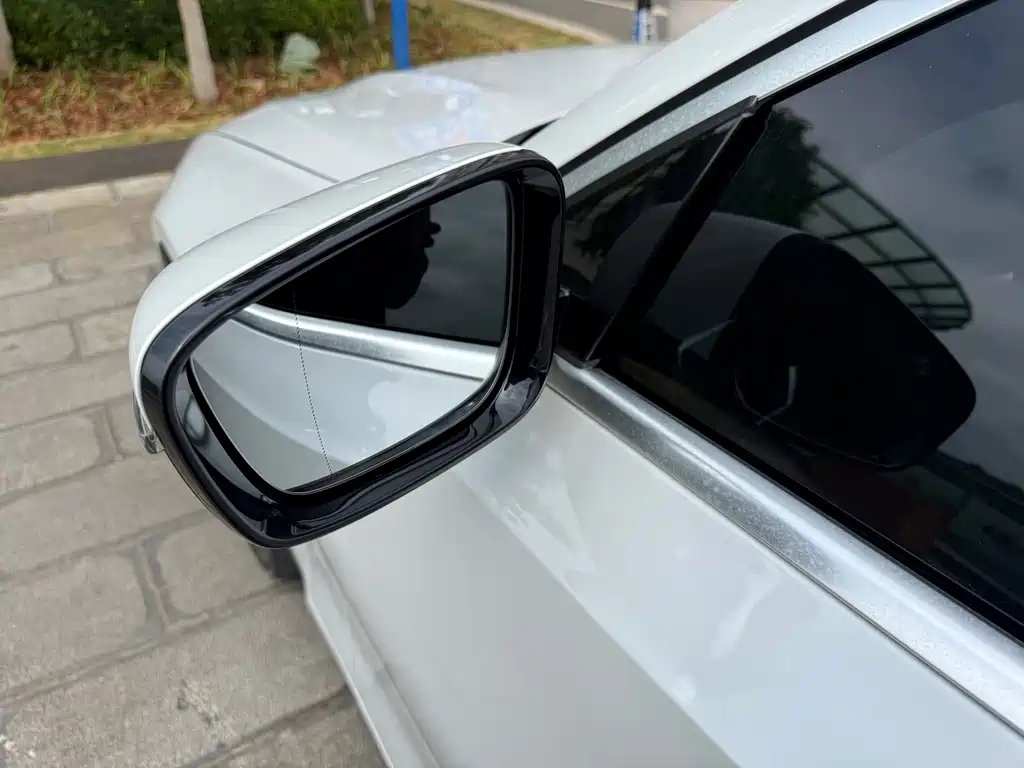 BMW 3 Series — миниатюра 16
