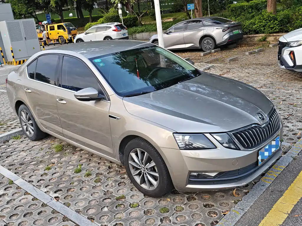Skoda Octavia — миниатюра 3