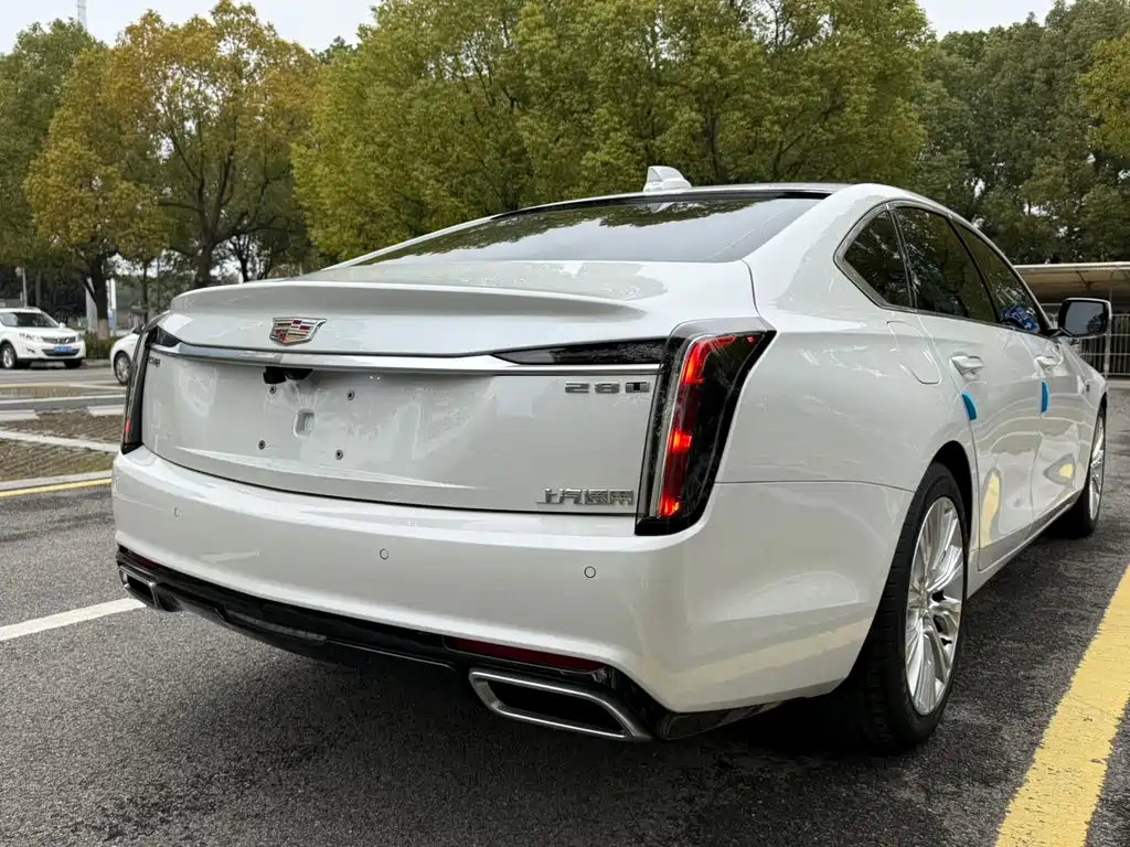 CADILLAC CT6