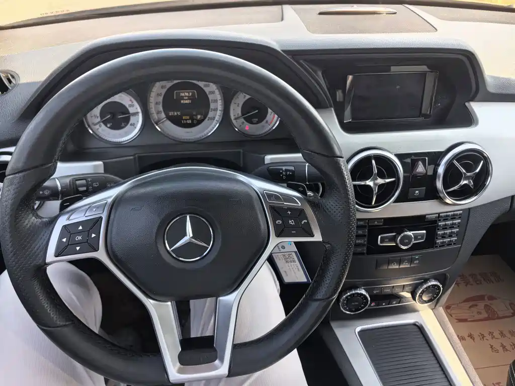 Mercedes-Benz GLK-Class — миниатюра 9