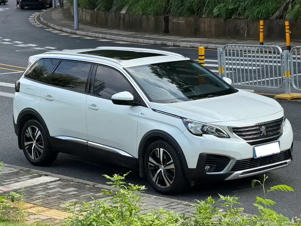 Peugeot 5008 — миниатюра 6