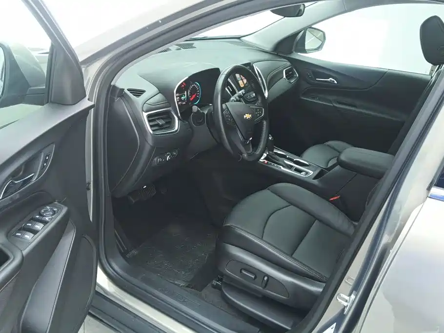 Chevrolet Equinox — миниатюра 9