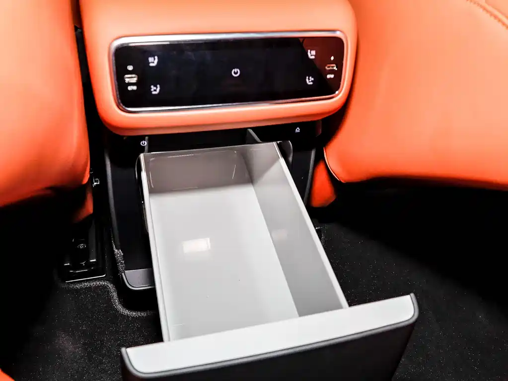 Li Auto Li L8 — миниатюра 9