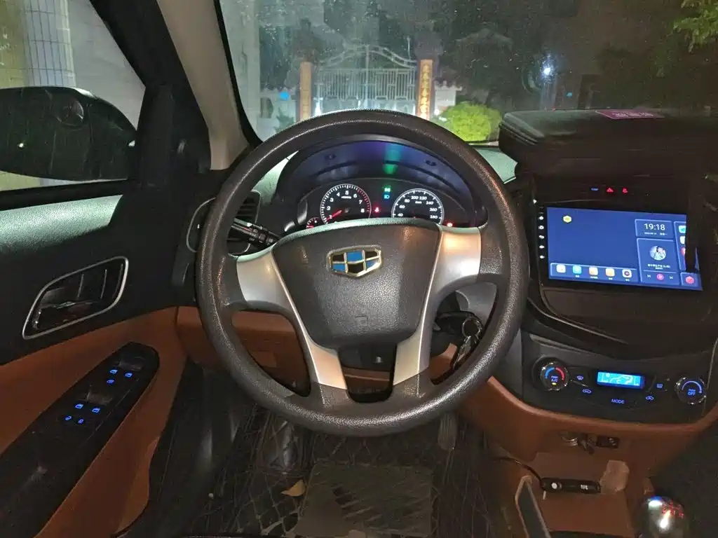 Geely King Kong — миниатюра 11