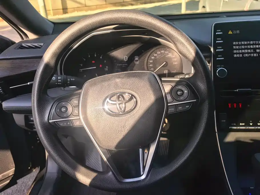 Toyota Avalon — миниатюра 14
