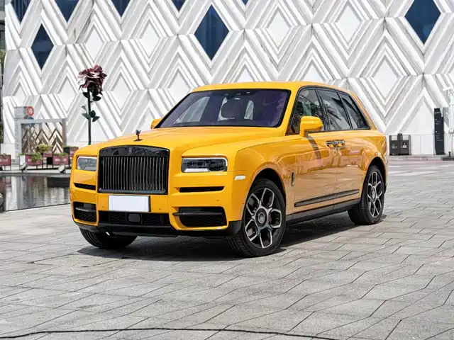 ROLLS-ROYCE CULLINAN 2023