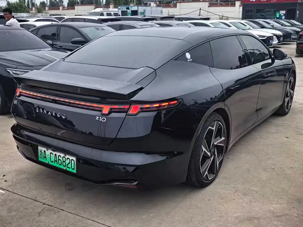 Lynk & Co Z10 2024 95kWh 806km Smart Drive Max