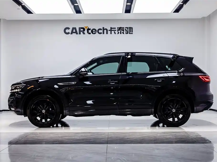 Volkswagen Touareg 2021 3.0TSI Sport