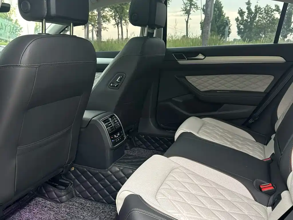 Volkswagen Magotan — миниатюра 4