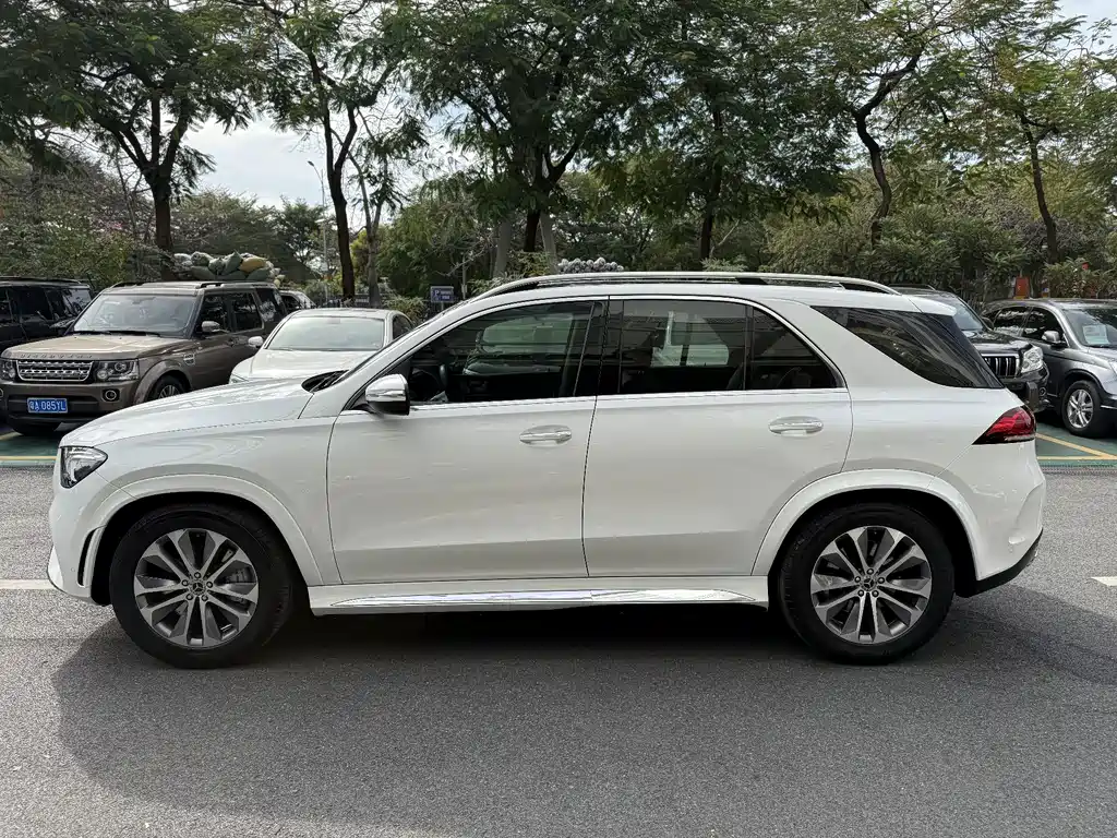Mercedes-Benz GLE (Import) — миниатюра 8