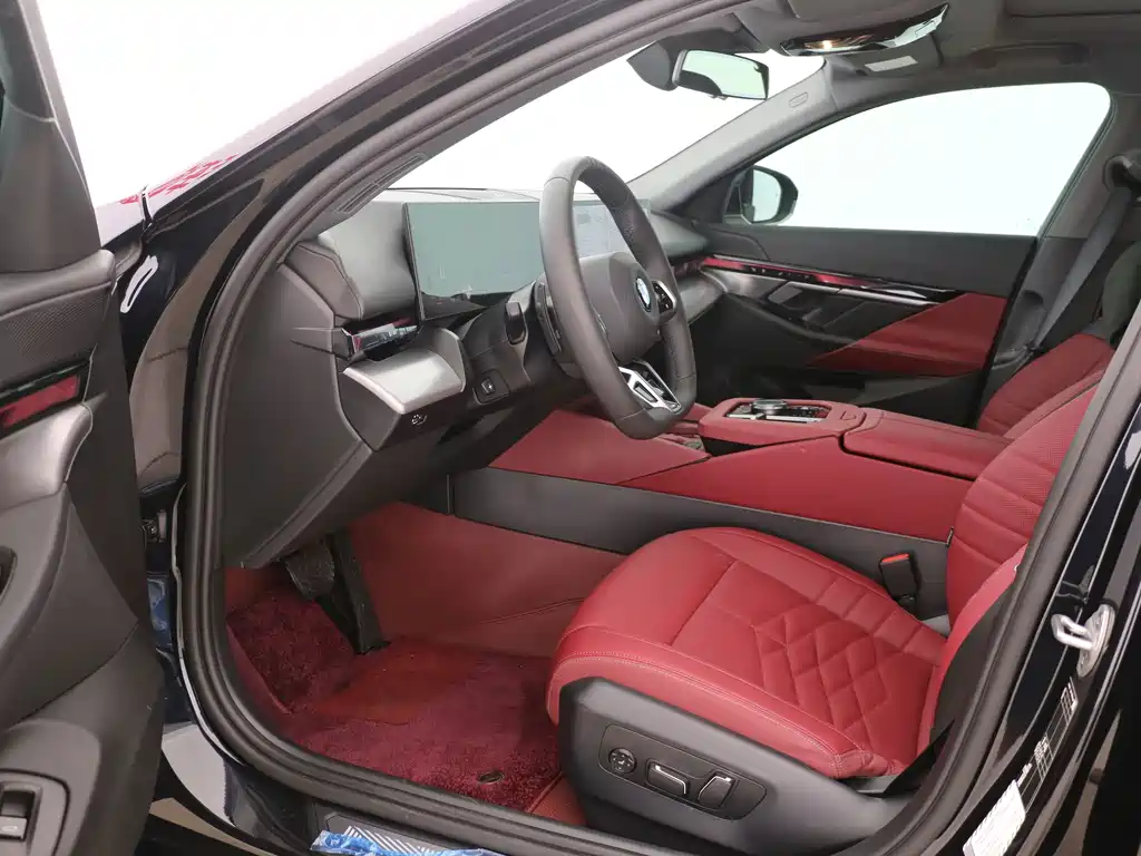 BMW 5 Series — миниатюра 6