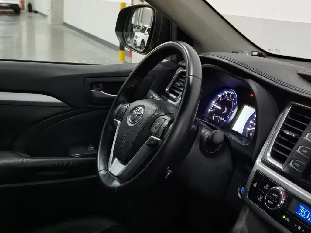 Toyota Highlander — миниатюра 22