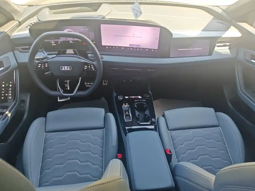 Audi Q6L e-tron — миниатюра 14
