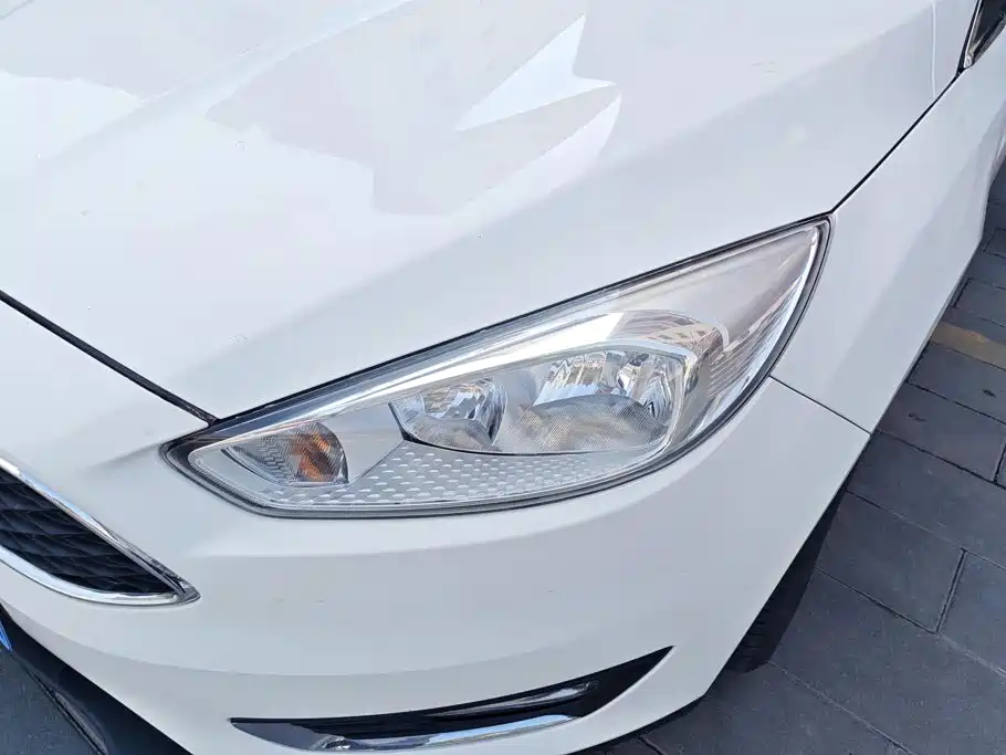 Ford Focus — миниатюра 5