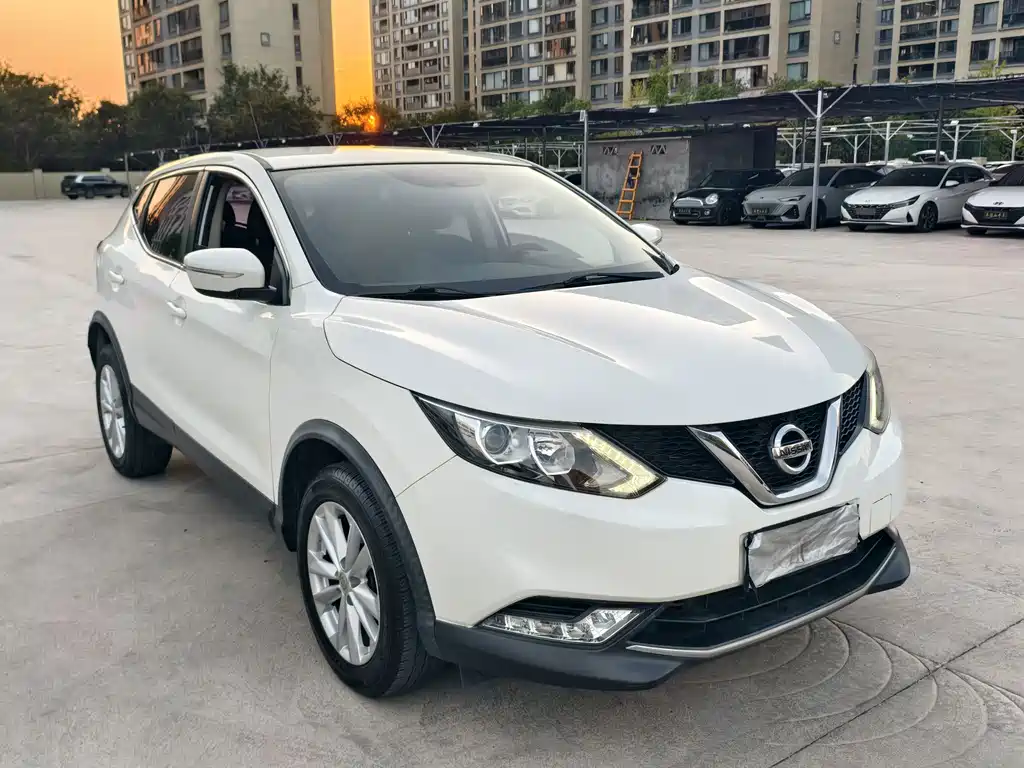 Nissan Qashqai — миниатюра 3