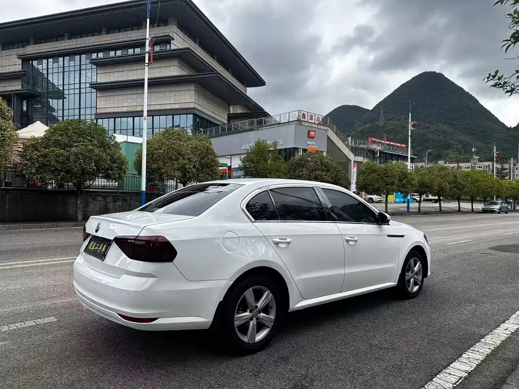 Volkswagen Lavida — миниатюра 7