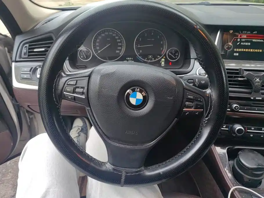 BMW 5 Series — миниатюра 15