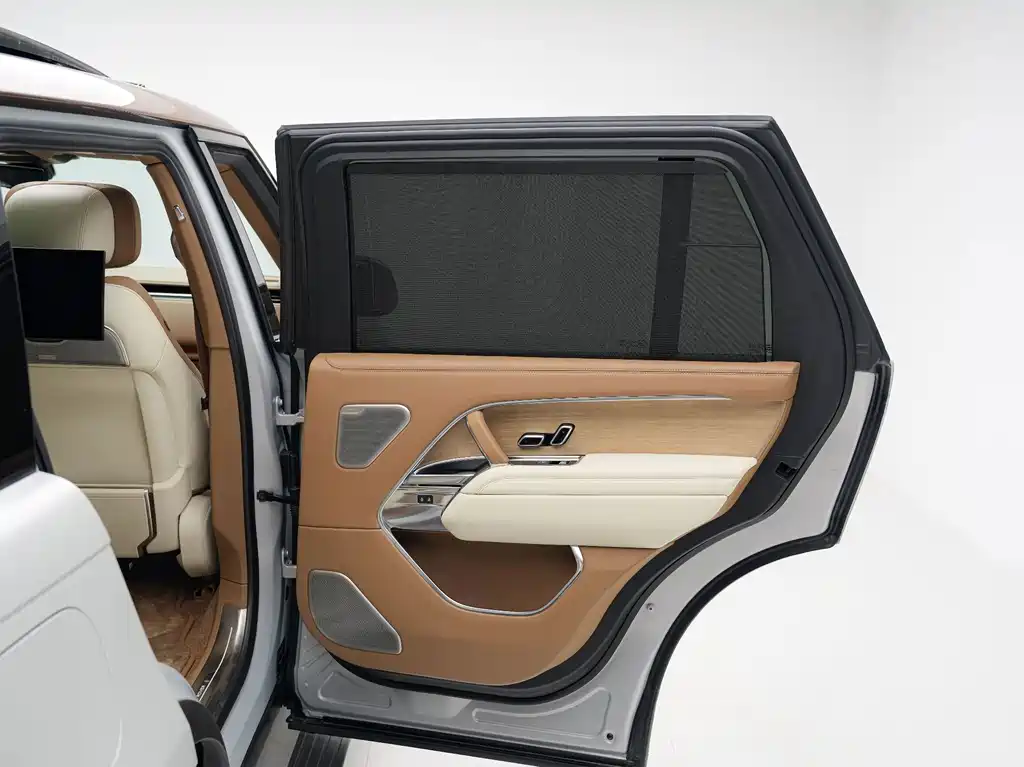 Land Rover Range Rover — миниатюра 31