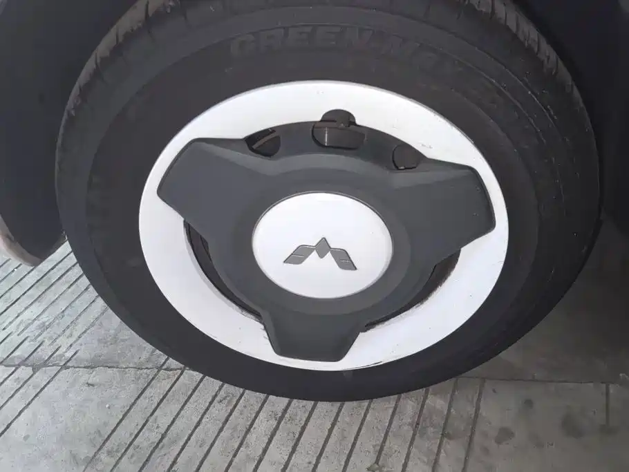 Wuling MINIEV — миниатюра 6