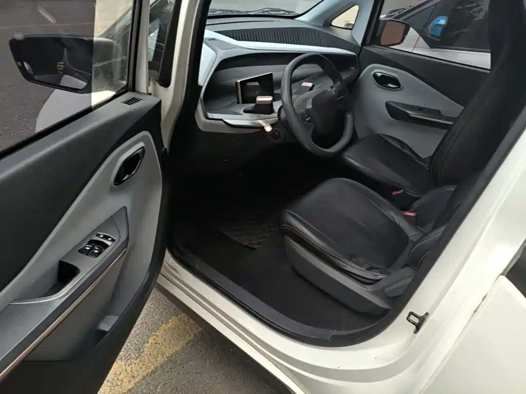 Baojun E200 — миниатюра 16