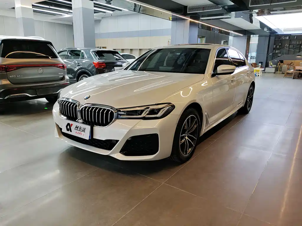 BMW 5 Series 2023