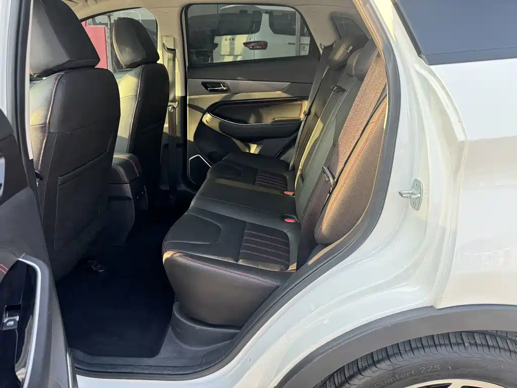 BAIC EX5 — миниатюра 8