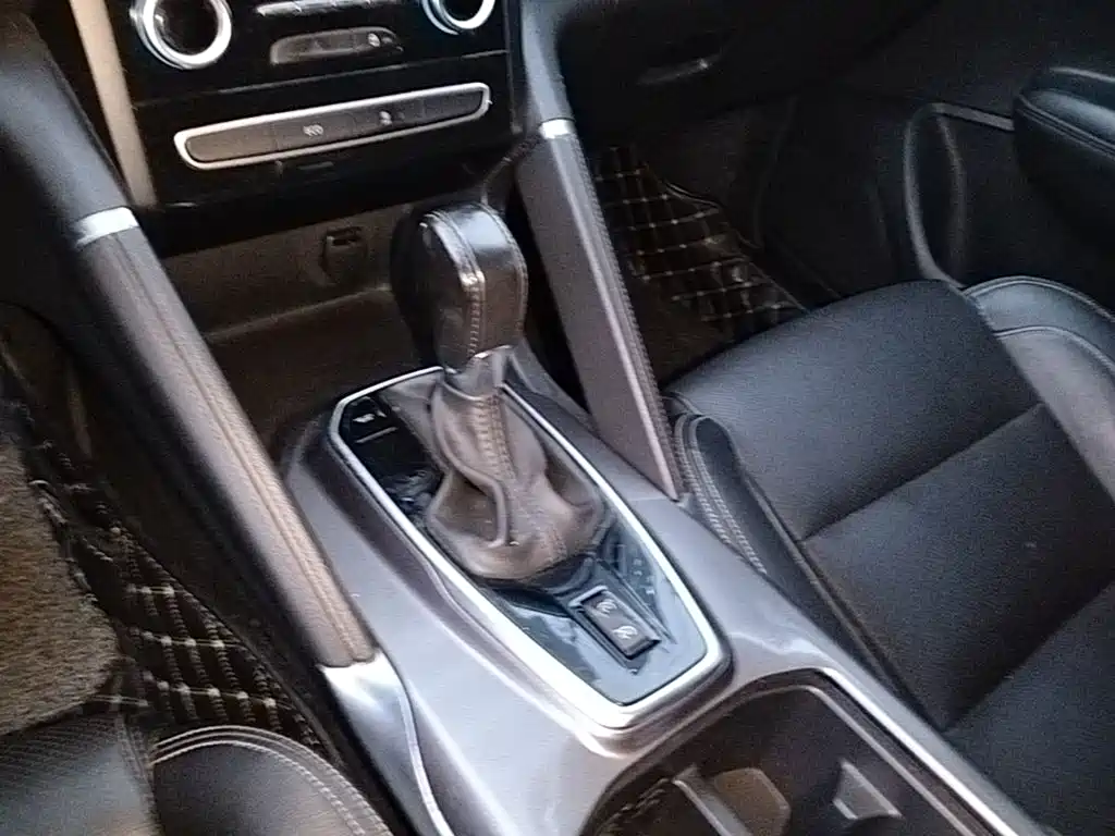 Renault Koleos — миниатюра 14