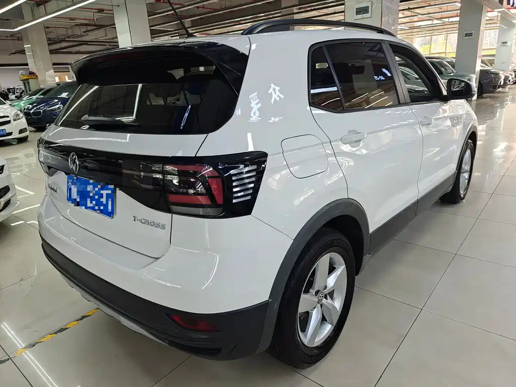 VOLKSWAGEN TU KAI