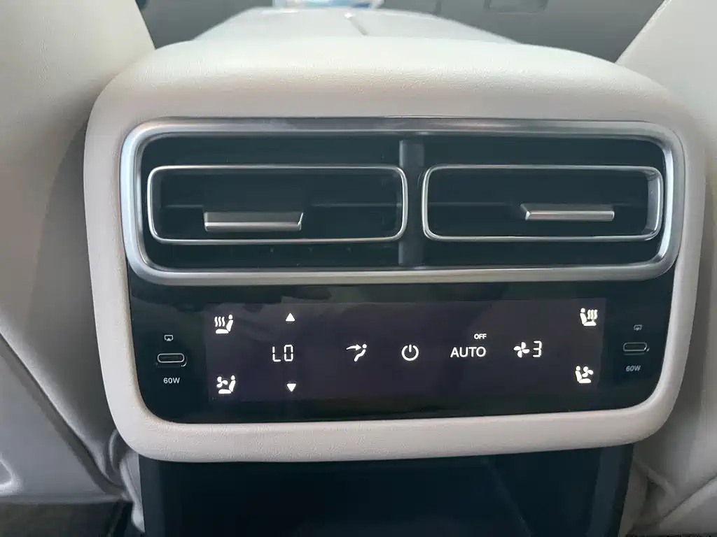 Li Auto Li L6 — миниатюра 25