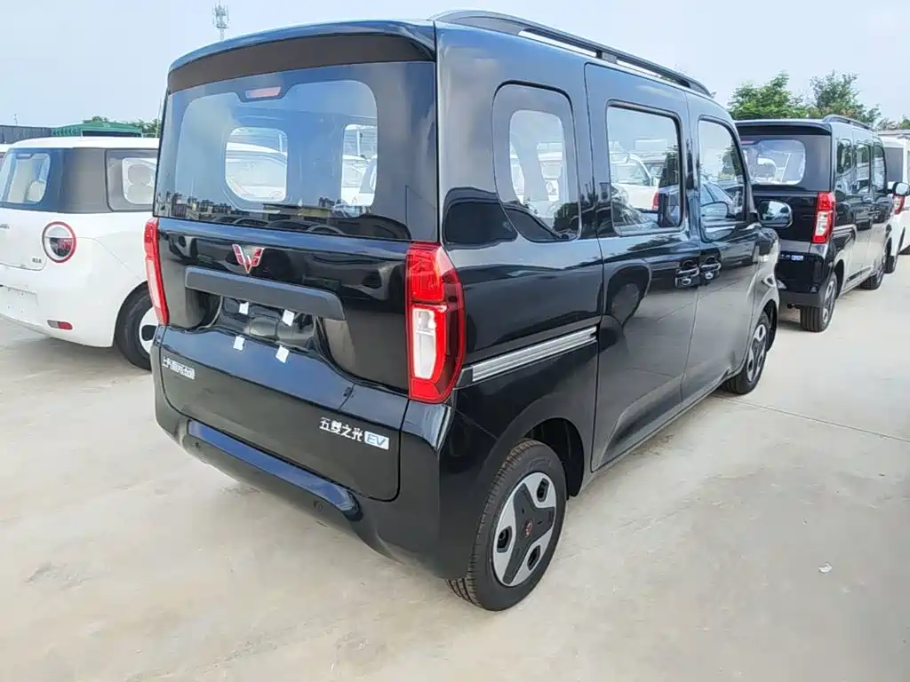 Wuling Zhiguang EV — миниатюра 7