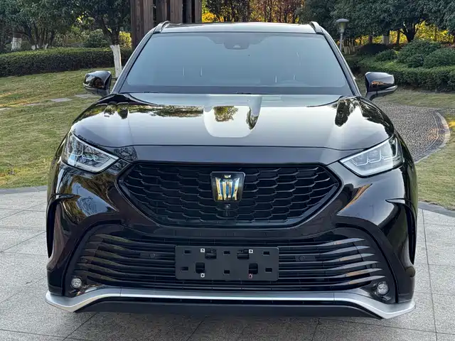 TOYOTA CROWN LUFANG 2021