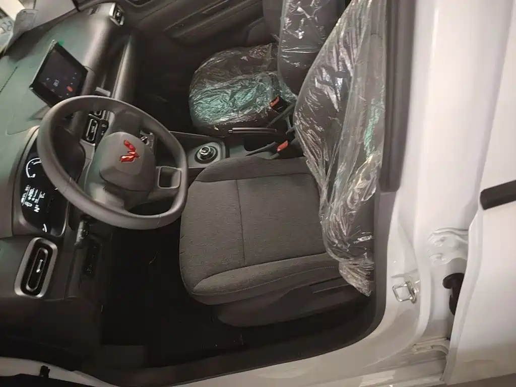 Wuling Hongguang EV — миниатюра 15