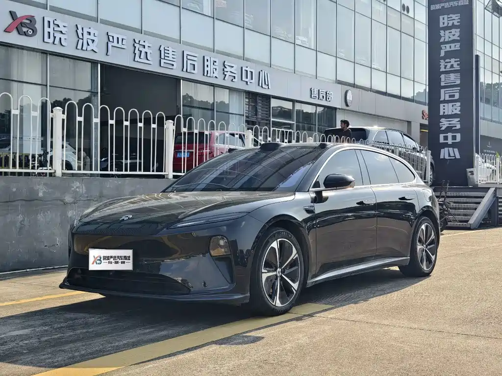 NIO ET5T