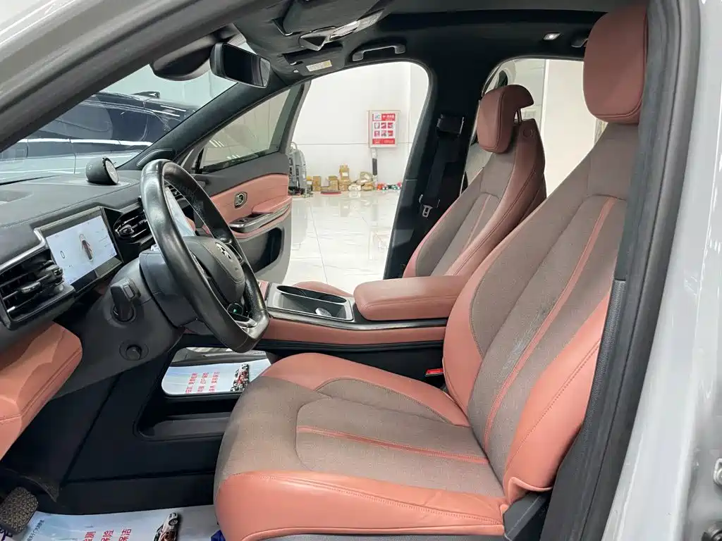NIO EC6 — миниатюра 8