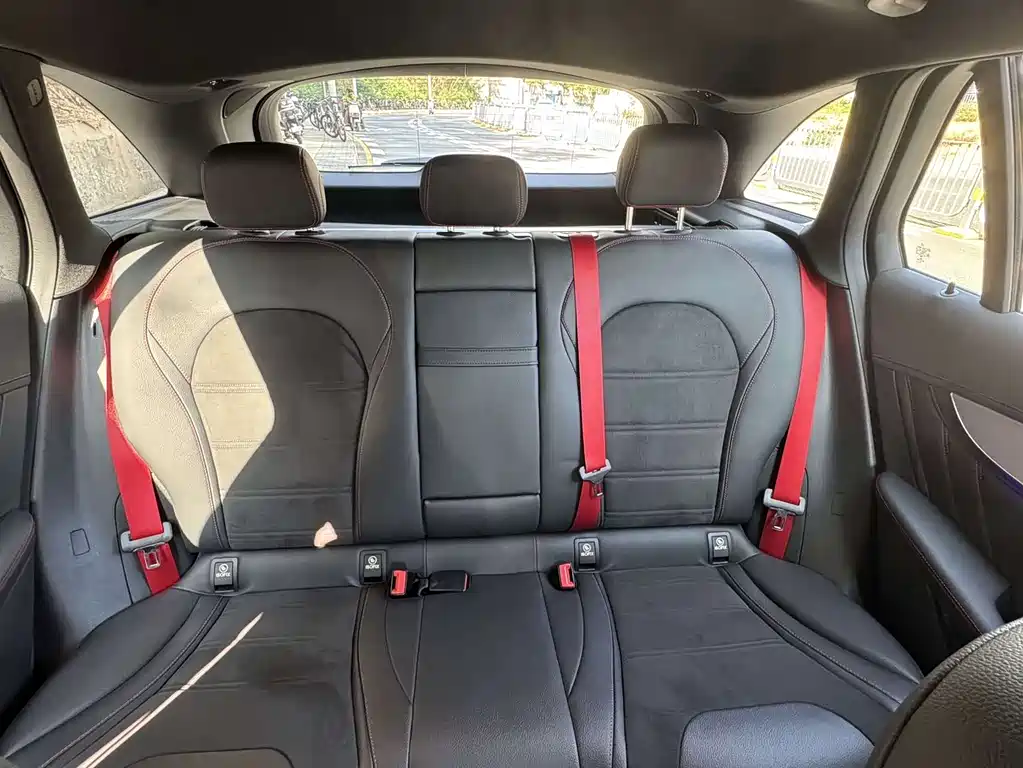 MERCEDES-BENZ GLC AMG