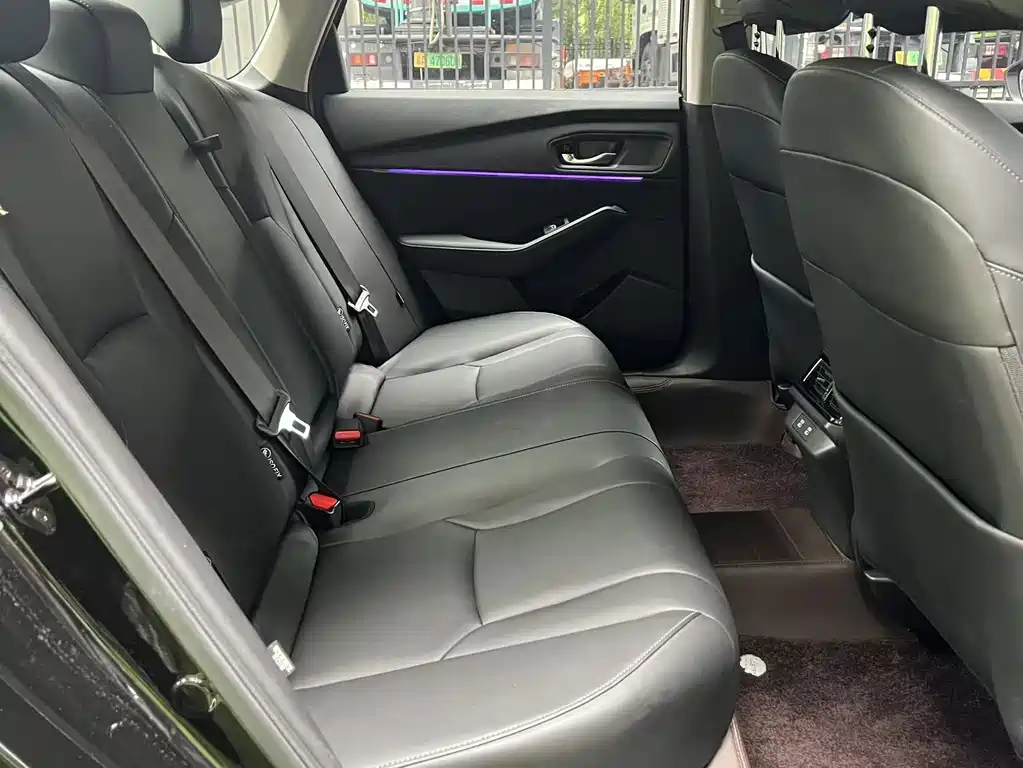 Honda Accord — миниатюра 16