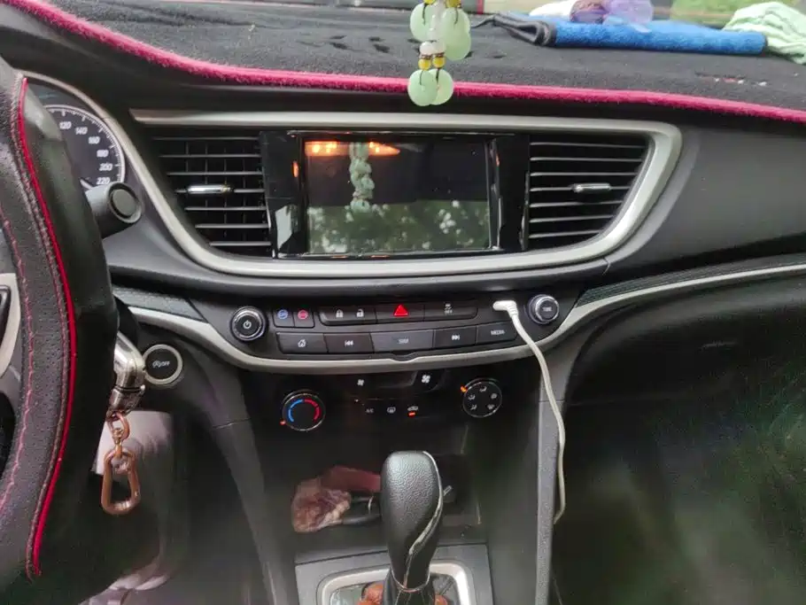 Buick Excelle — миниатюра 13