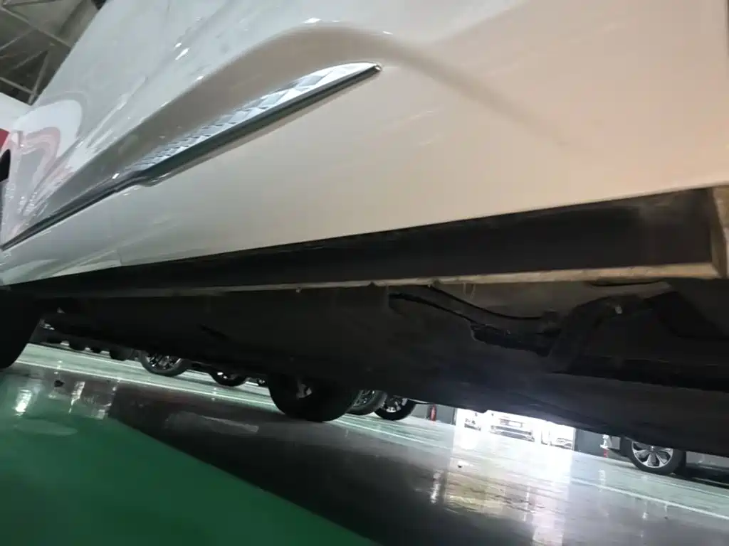 Hongqi Hongqi HS3 PHEV — миниатюра 22