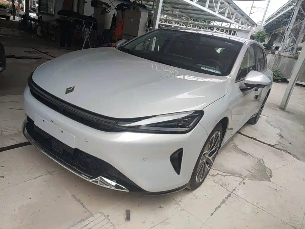 Baojun Очень приятно. — миниатюра 2